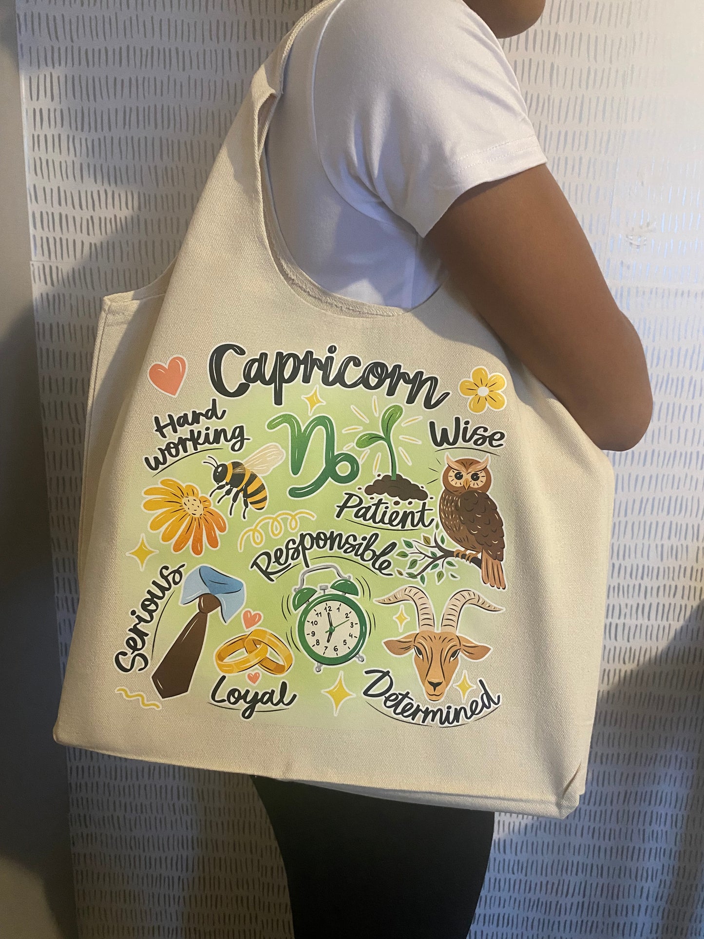 Capricorn tote bags